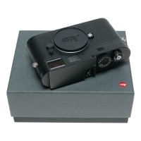 Pre-owned Leica M Monochrom CCD Body (10760), Boxed