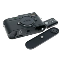 Pre-owned Leica M Monochrom CCD Body (10760), Boxed