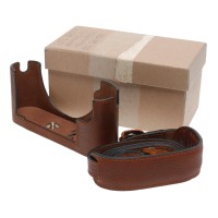 Pre-owned Leica M10 Half Case with Strap